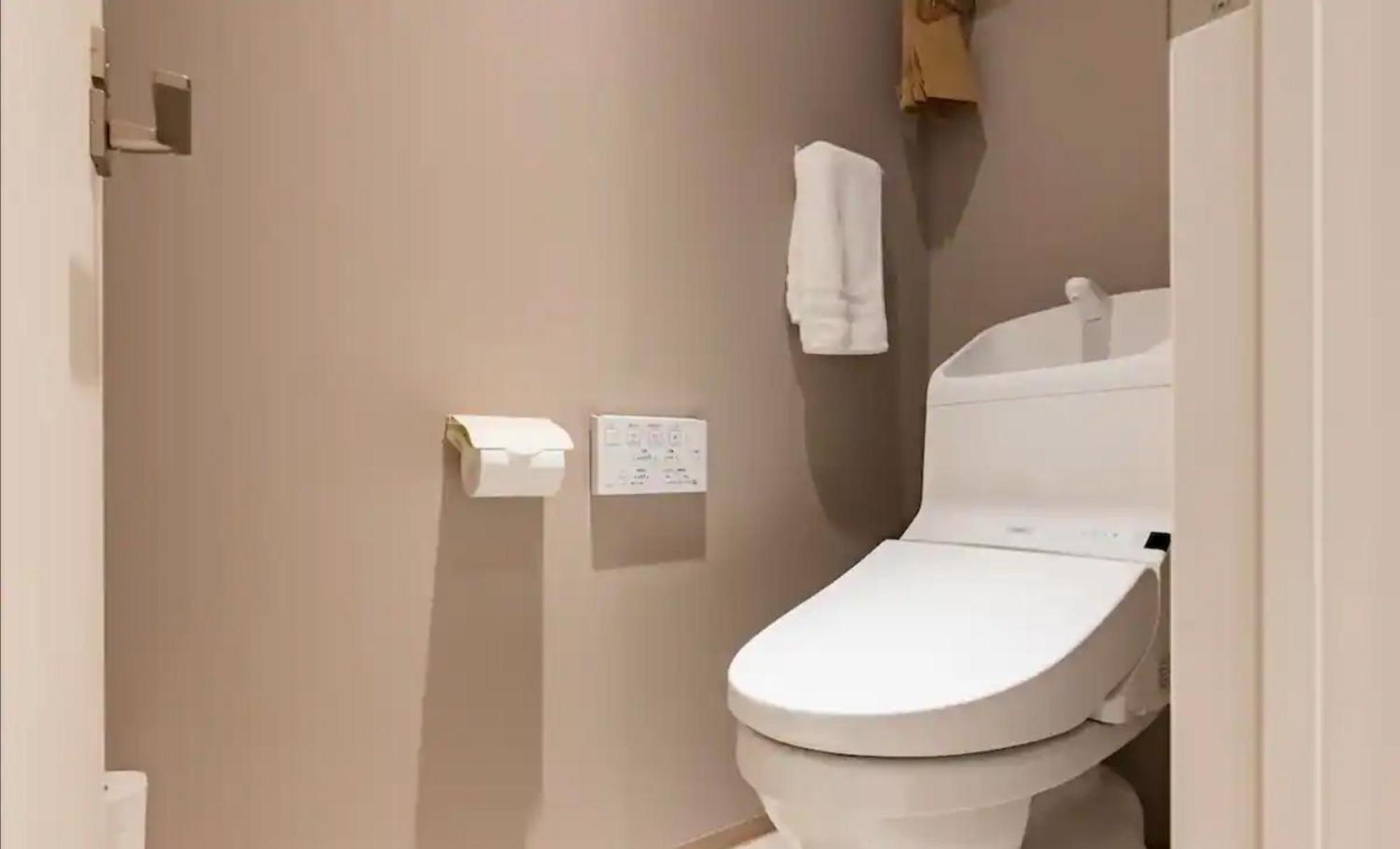 8B Hotel -Osaka Nishikujo Apartment- المظهر الخارجي الصورة